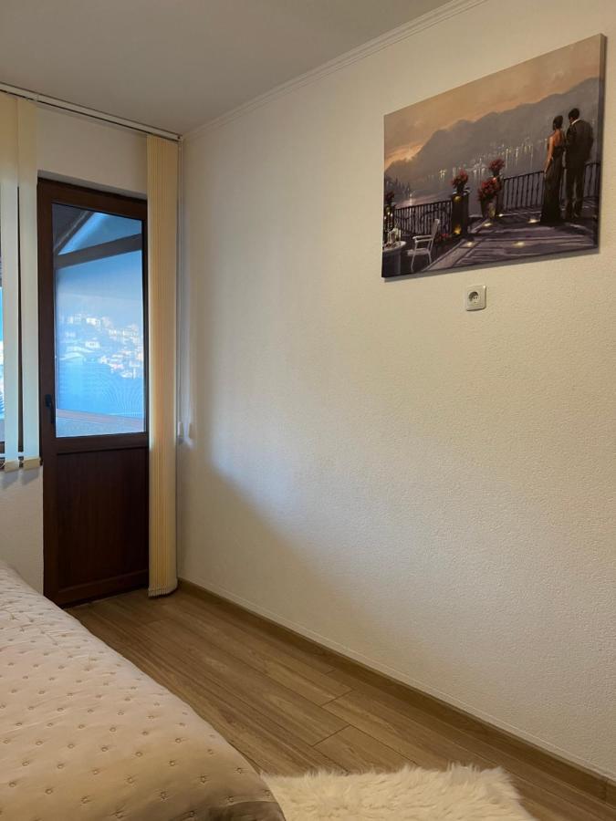 Guest House Tanevi Dewin Exterior foto